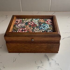 Vintage Wooden Musical Jewelry Box Floral Tapestry Lid Ring Organizer